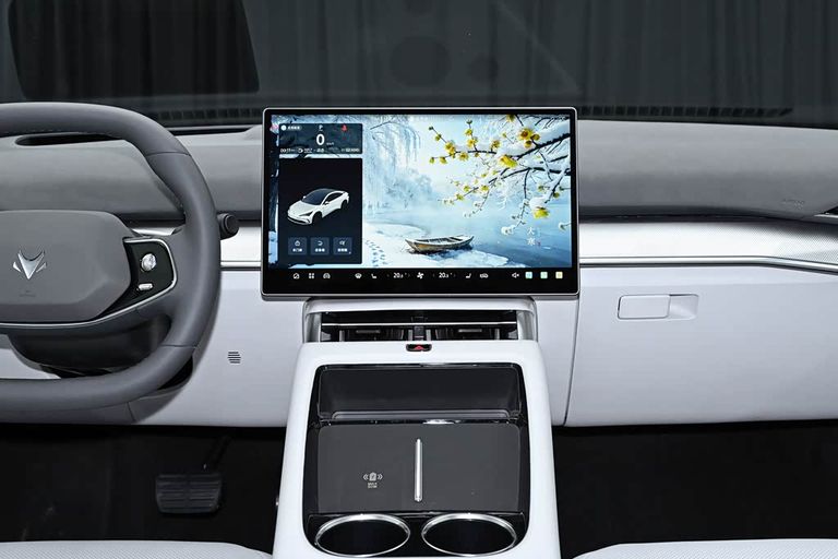 ARCFOX αS5 - interior