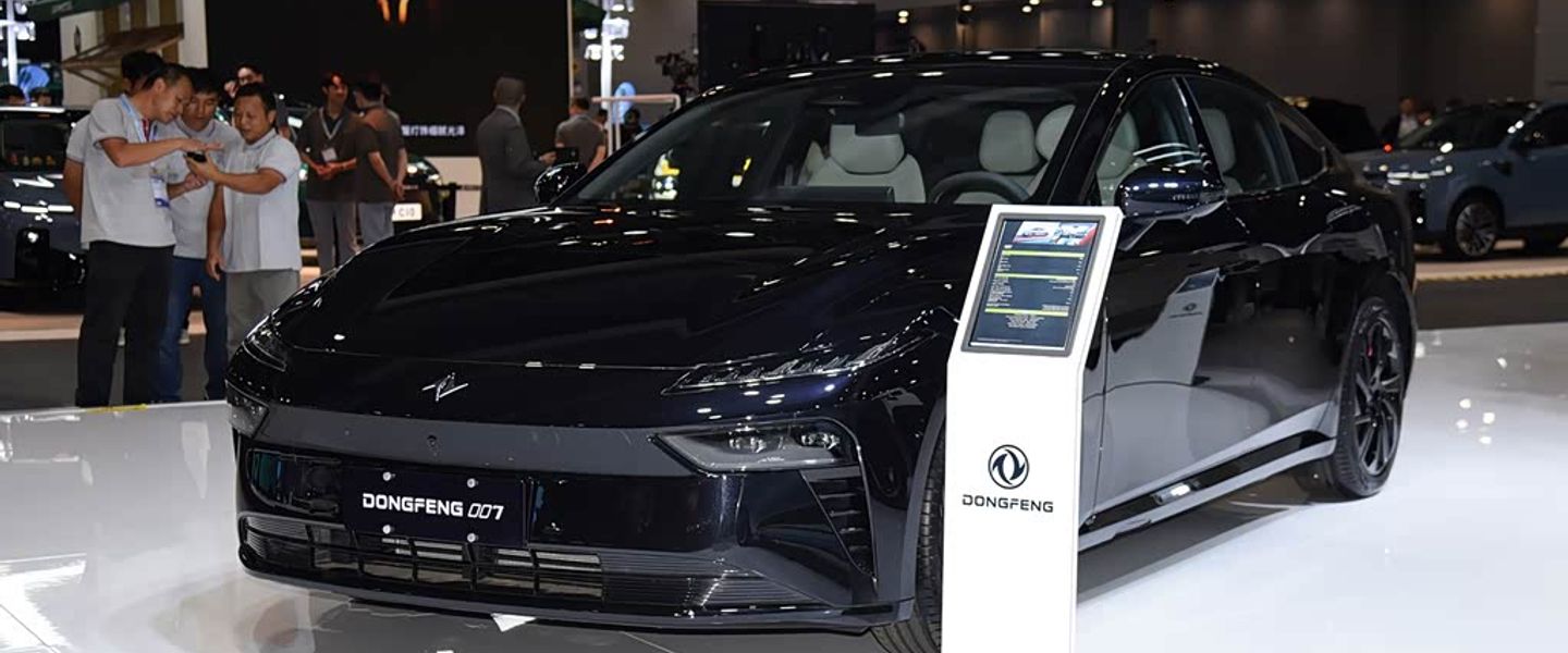 Dongfeng eπ007
