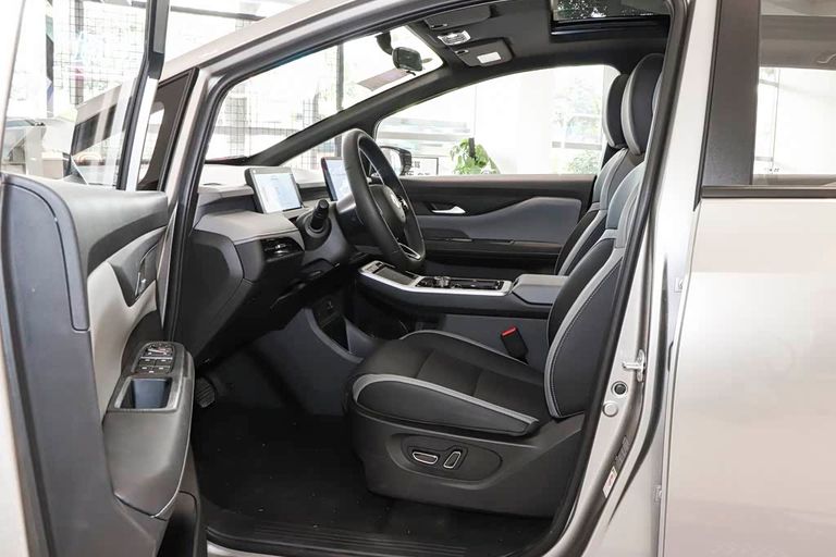 Hycan Z03 - interior