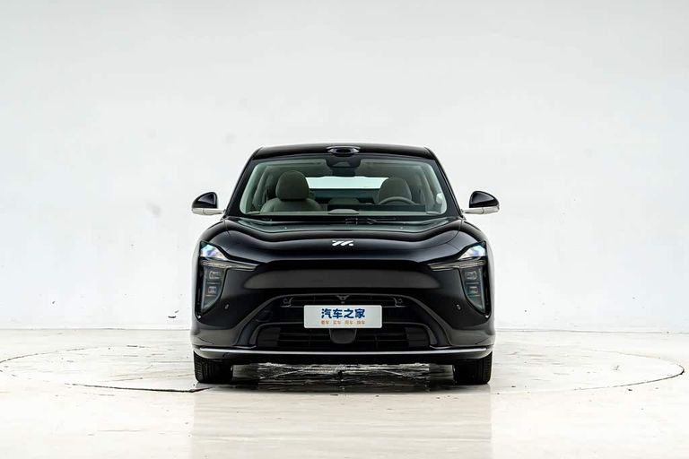 IM LS6 - exterior