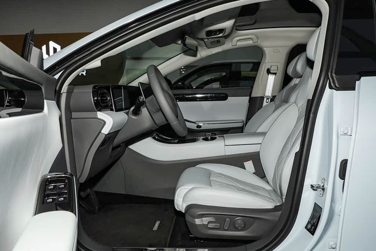 Leapmotor C01 - interior
