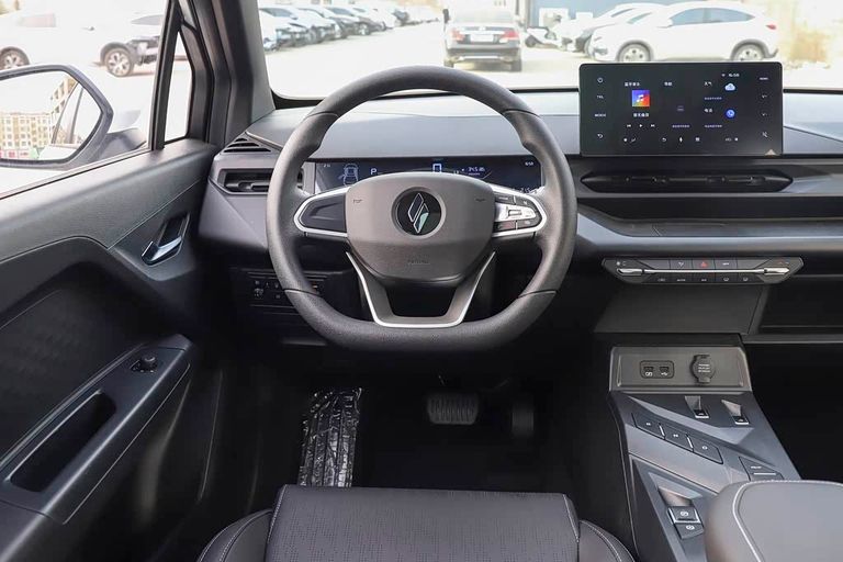 Livan 7 - interior