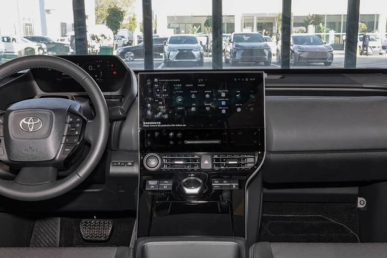 GAC Toyota bZ4X - interior