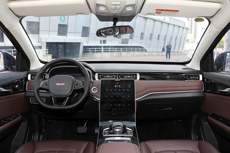 VGV U75Plus - interior