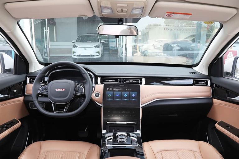 VGV VX7 - interior